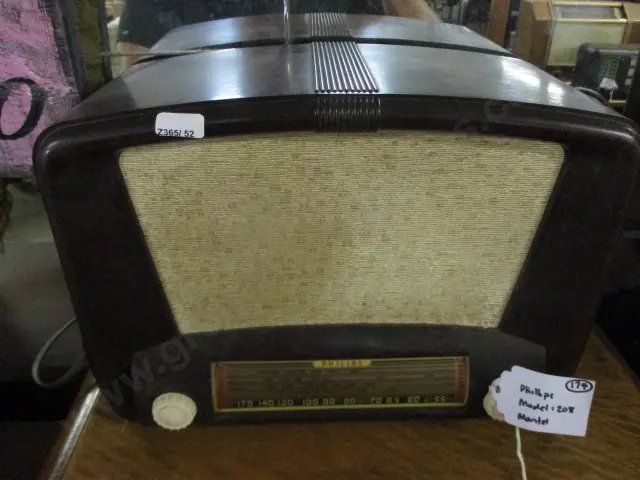 174 Phillips Radio Image 1++