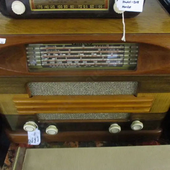 160 Philco Radio