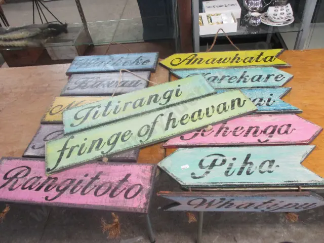 Wooden Signs Image 1++