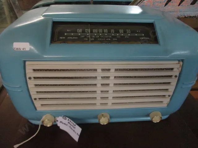 73 AkradRadio Image 1++