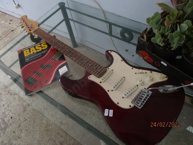 Guitar and Book Image 1++