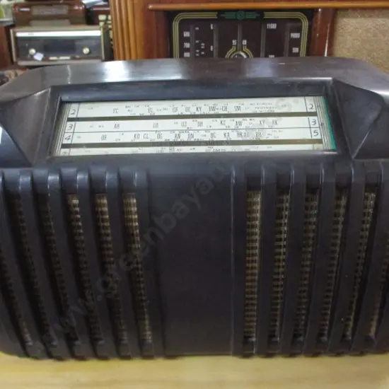 36 Stoomberg Radio