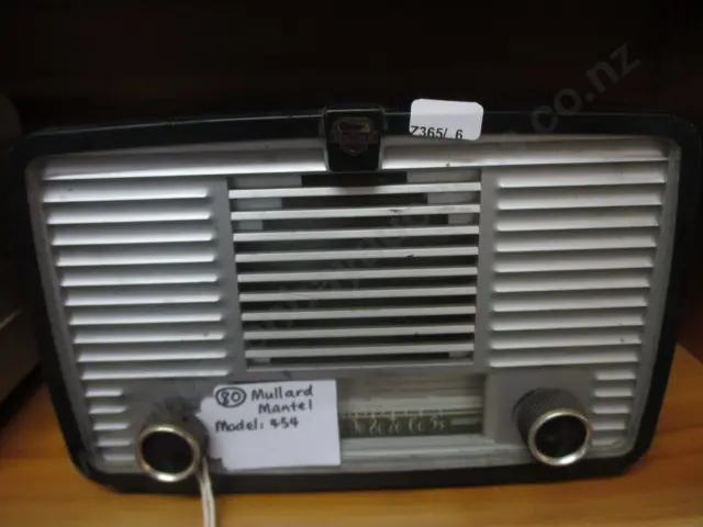 80 Mullard Radio Image 1++