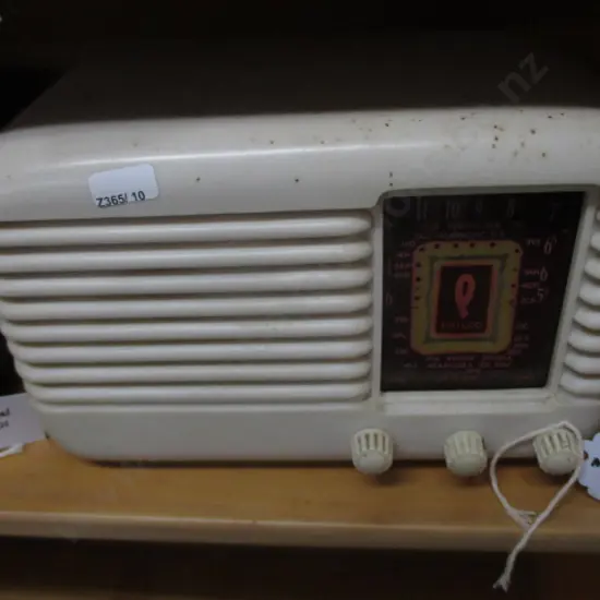 144 Philco Radio