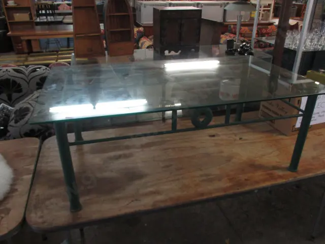galass Topped Coffee Table Image 1++