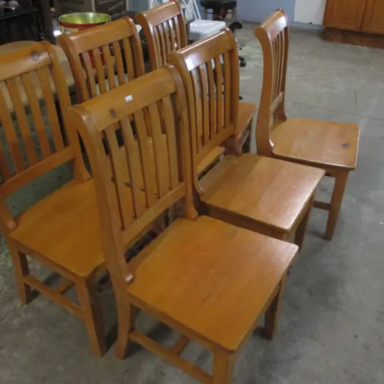 6 Wooden Chairs