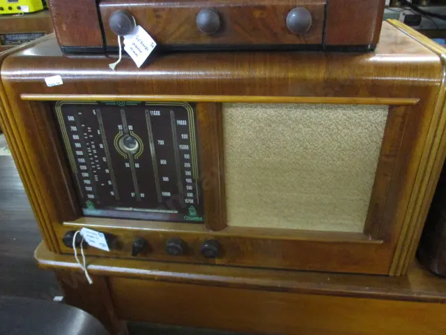 151 Columbus Radio Image 1++