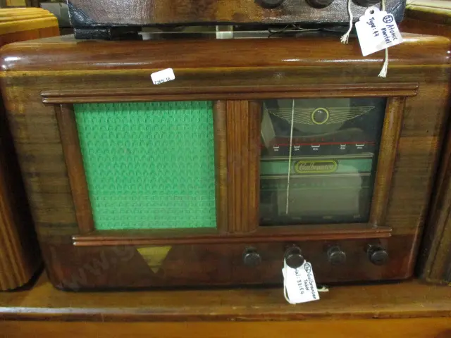 136 Gulbranson Radio Image 1++