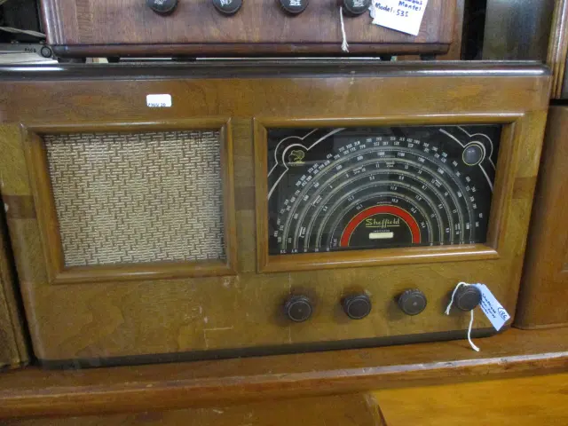 186 Sheffield Radio Image 1++