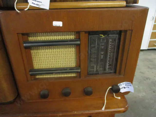 35 Ultimate Radio Image 1++
