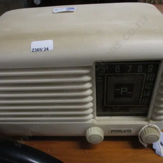 68 Philco Radio