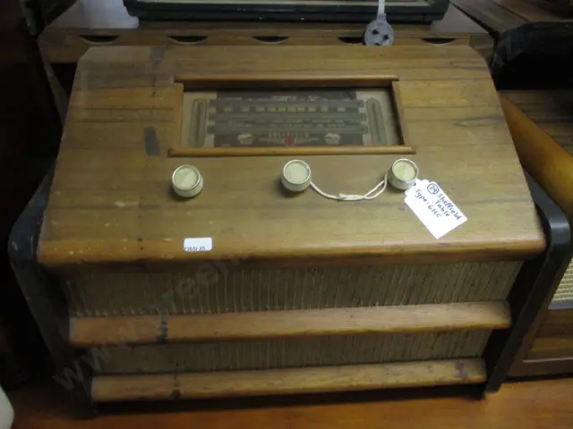 39 Sheffield Radio Image 1++