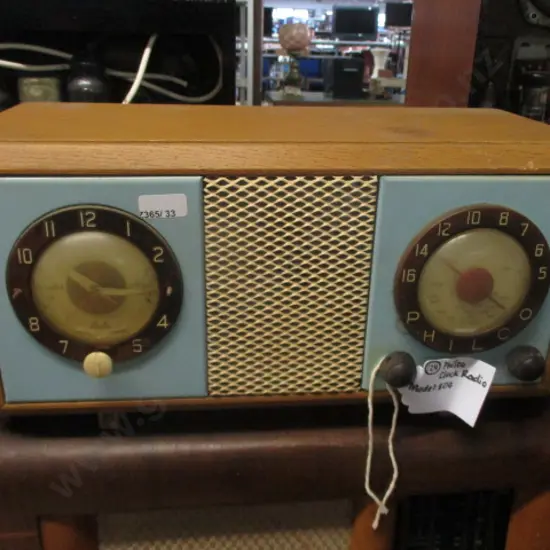 124 Philco Radio