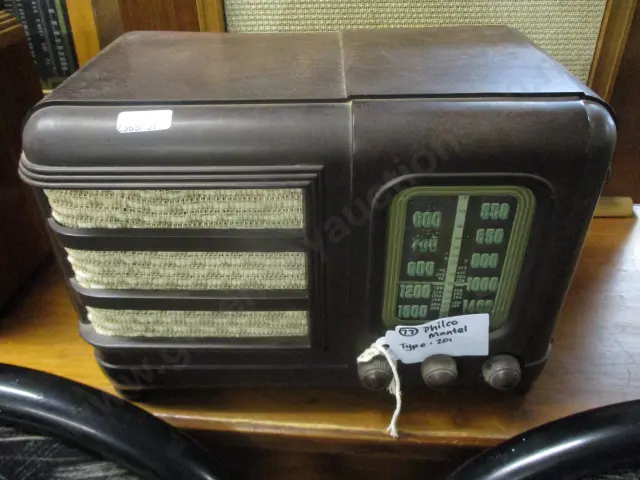 77 Philco Radio Image 1++