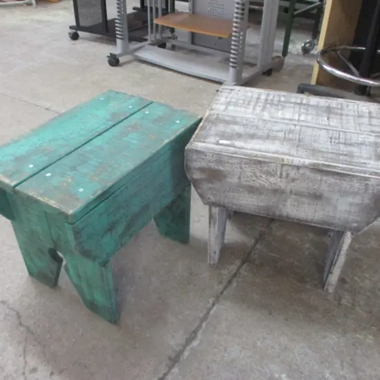 2 Stools