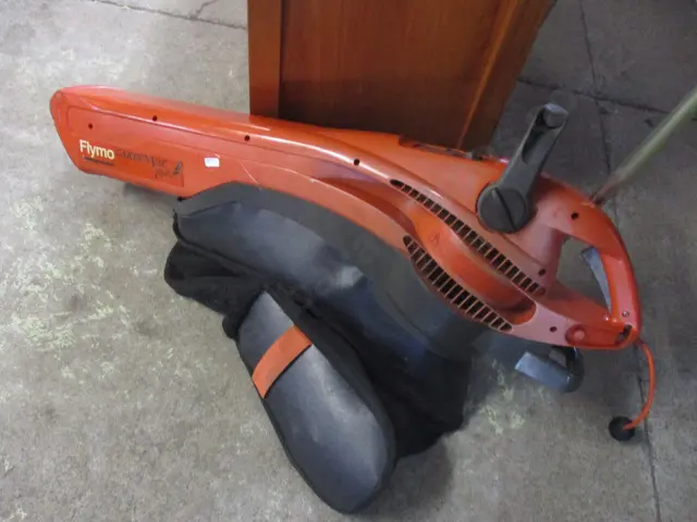 Garden Blower Image 1++