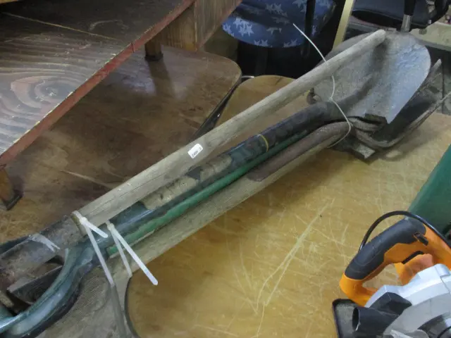 Garden Tools Image 1++