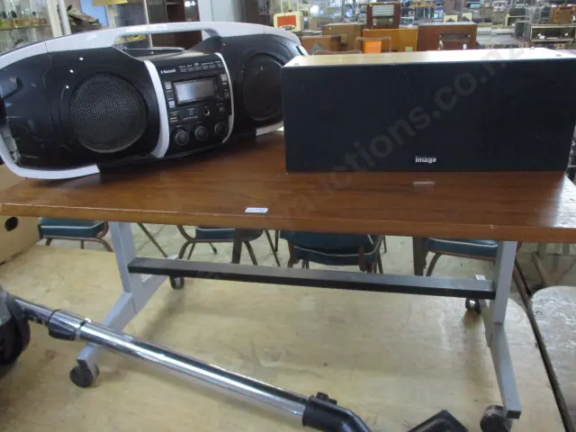 Trolley Stereo and Speaker Image 1++