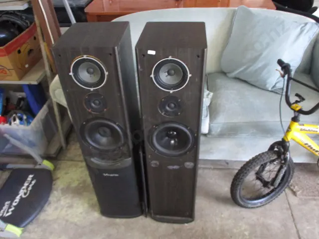 Speakers Image 1++