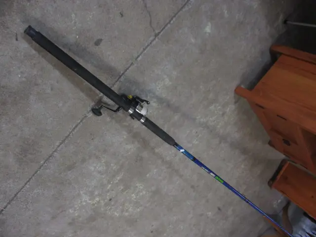 2 Piece Rod and Reel Image 1++