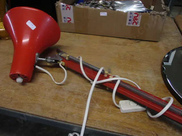 Anglepoise Lamp Image 1++