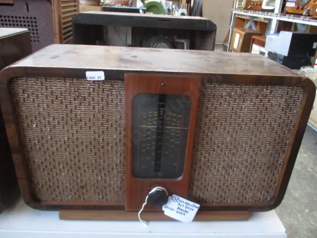 138 Deco radio Image 1++