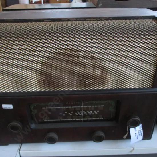 102 Regent Radio