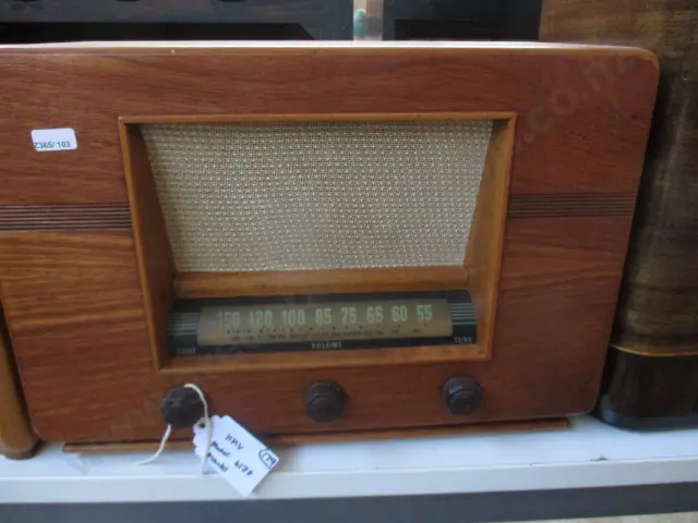 179 Hmv Radio Image 1++