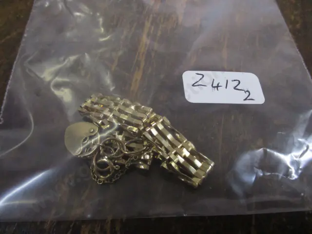 9ct Gold Bracelet Image 1++