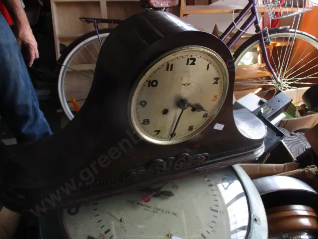 Mantle Clock Image 1++