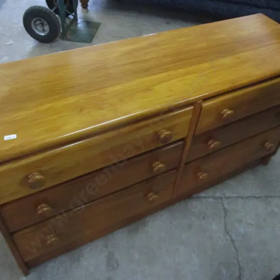 Rimu Lowboy