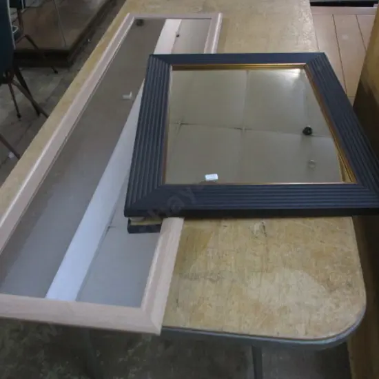 2 Mirrors