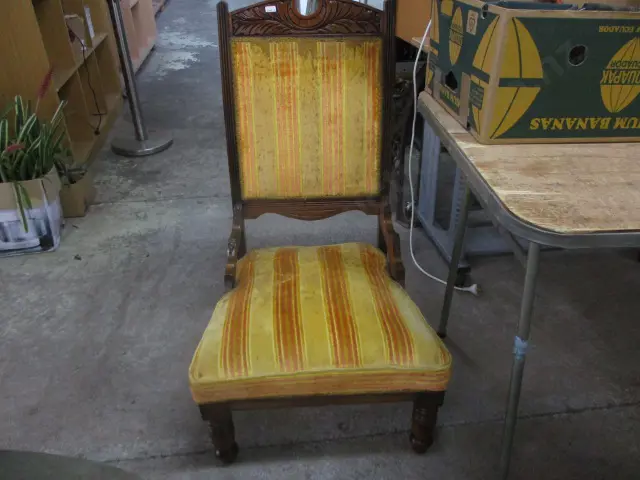 Colonial Chair Image 1++