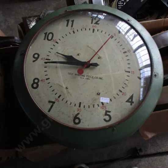 Self Winding Clock
