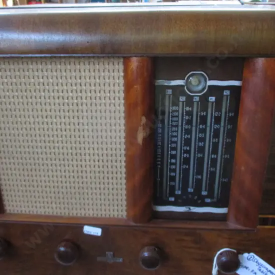 8 Skyscraper Radio