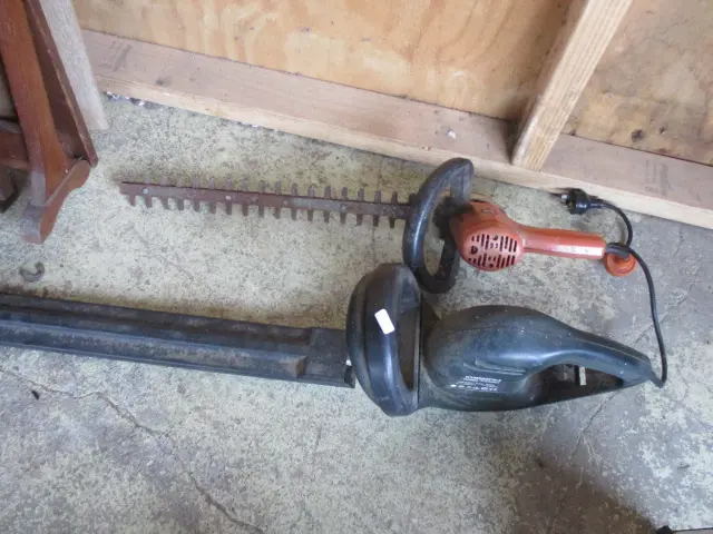 Hedge Cutters Image 1++