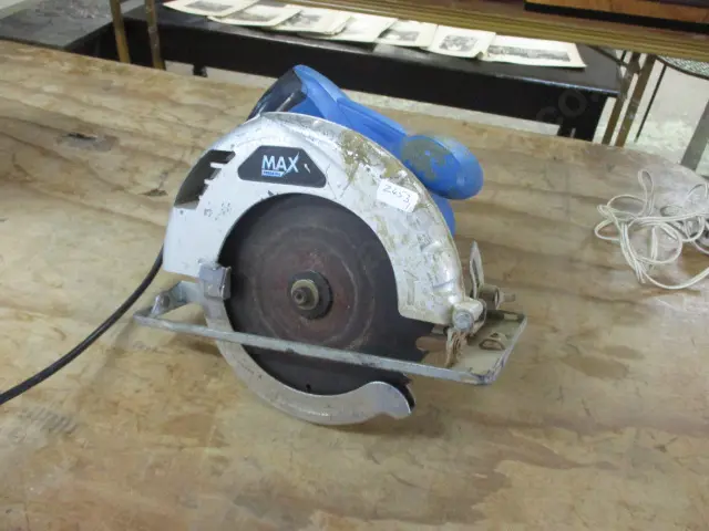 Power Saw Image 1++