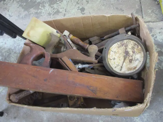 Old Tools Image 1++
