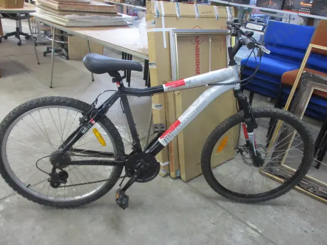 Diamond Back Bike Image 1++