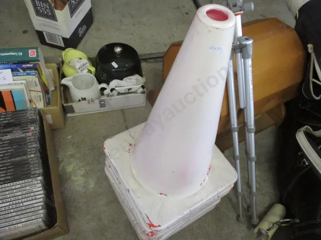 Road Cones Image 1++