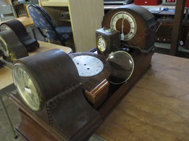 Clocks Image 1++