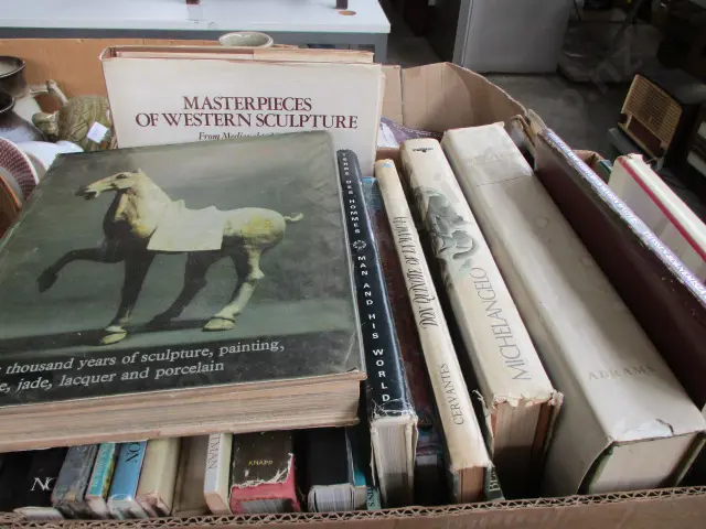 Books Image 1++