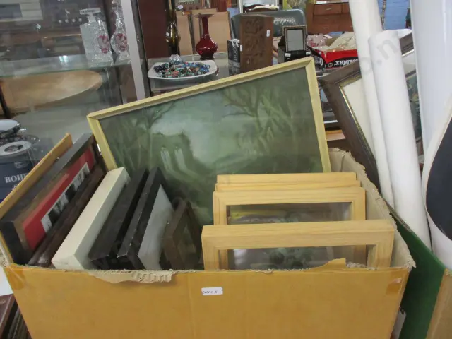 Frames and Prints Image 1++