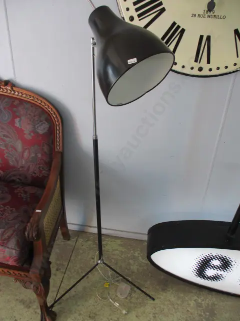 Floor Lamp Image 1++