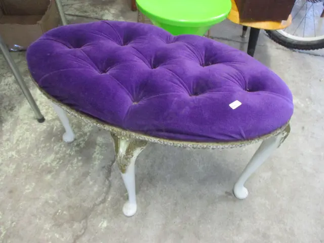 Retro Stool Image 1++