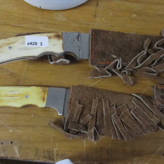 2 Knives