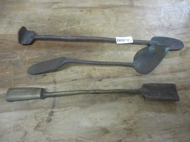 Bronze Pallet Knife Etc Image 1++