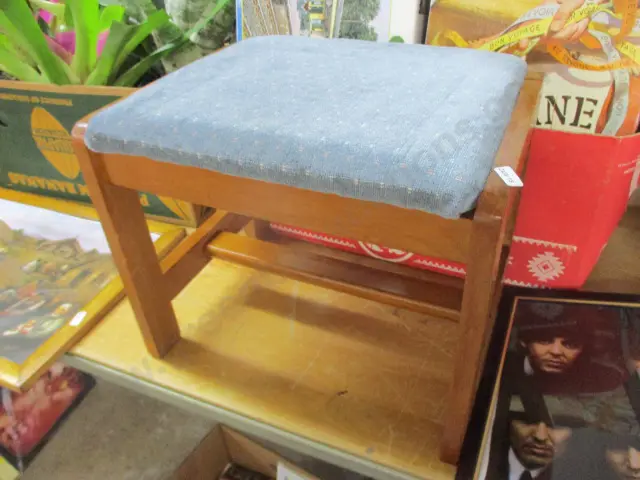 Stool Image 1++
