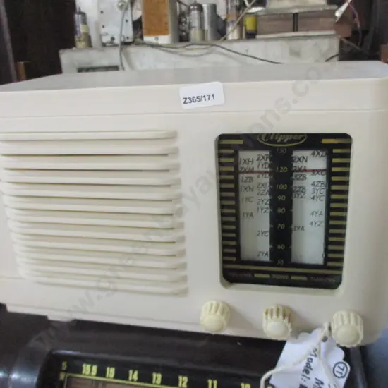 71 Flipper Radio