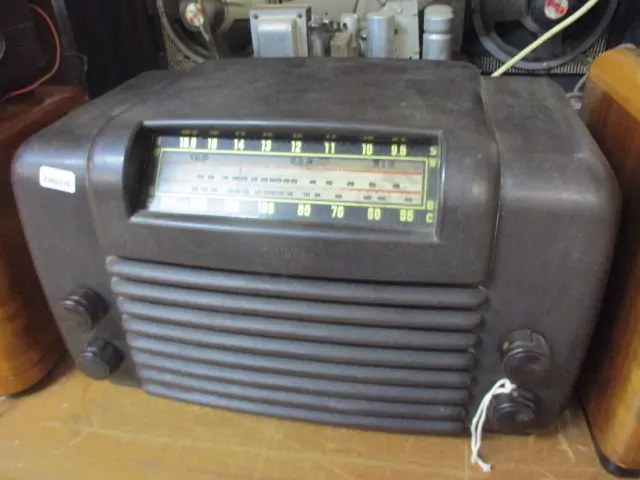Philco Radio Image 1++